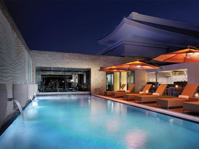 Asiana Hotel Dubai Bagian luar foto The swimming pool at the hotel