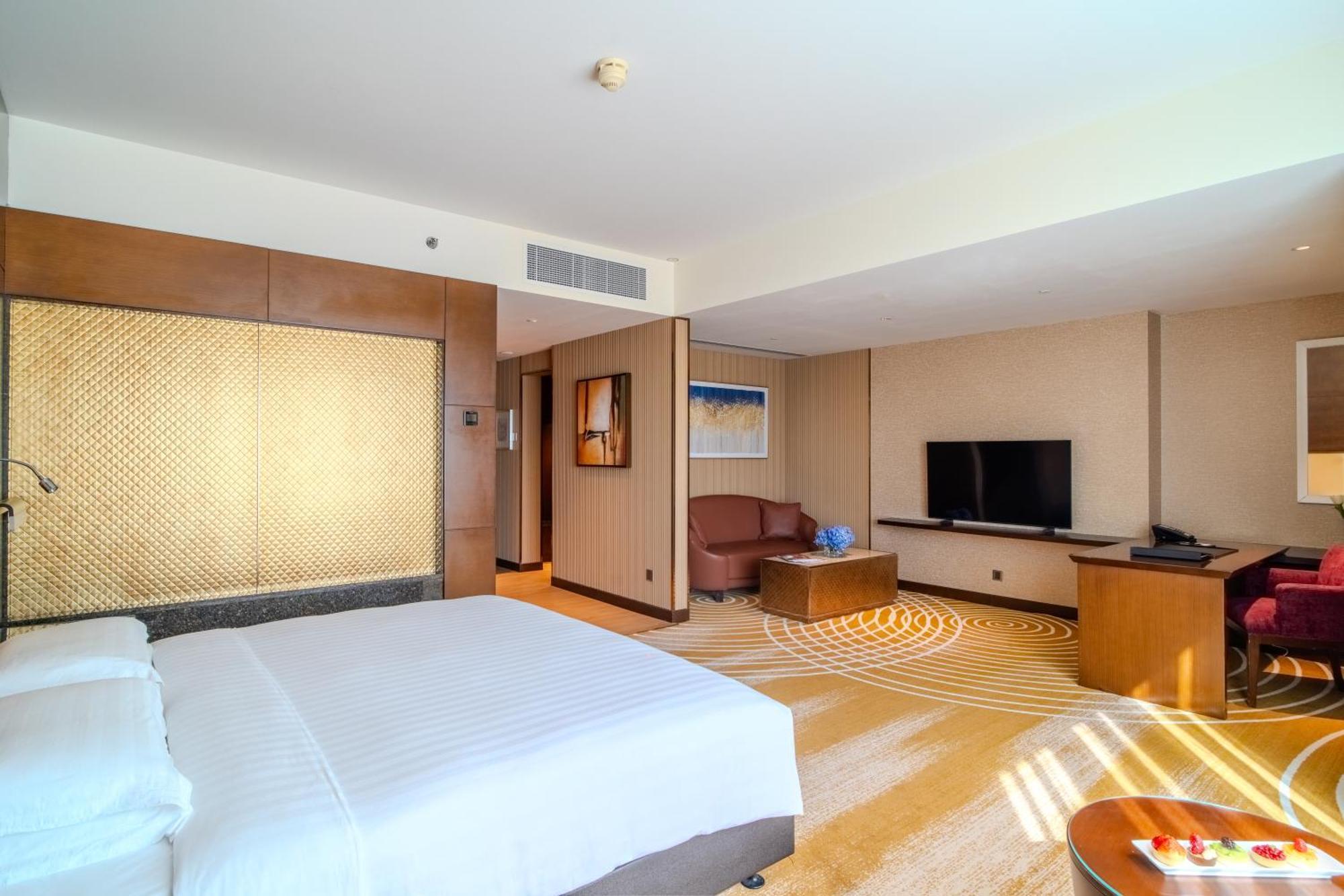 Asiana Hotel Dubai Bagian luar foto A room at the hotel